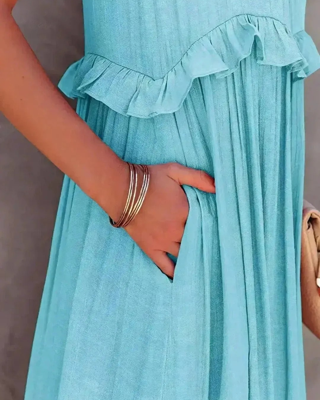 Lorena - Halterneck Dress With Ruffles and Pockets