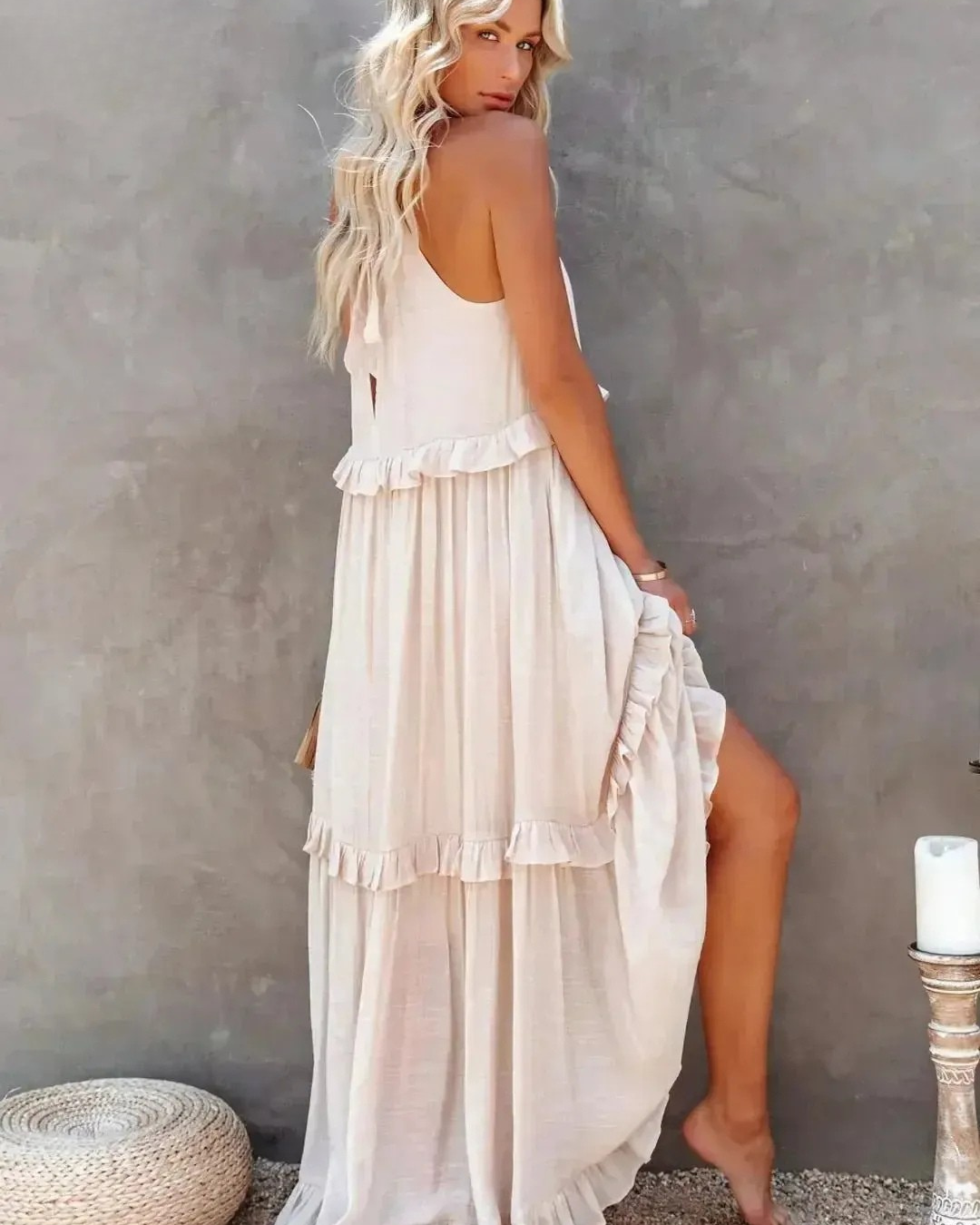 Lorena - Halterneck Dress With Ruffles and Pockets