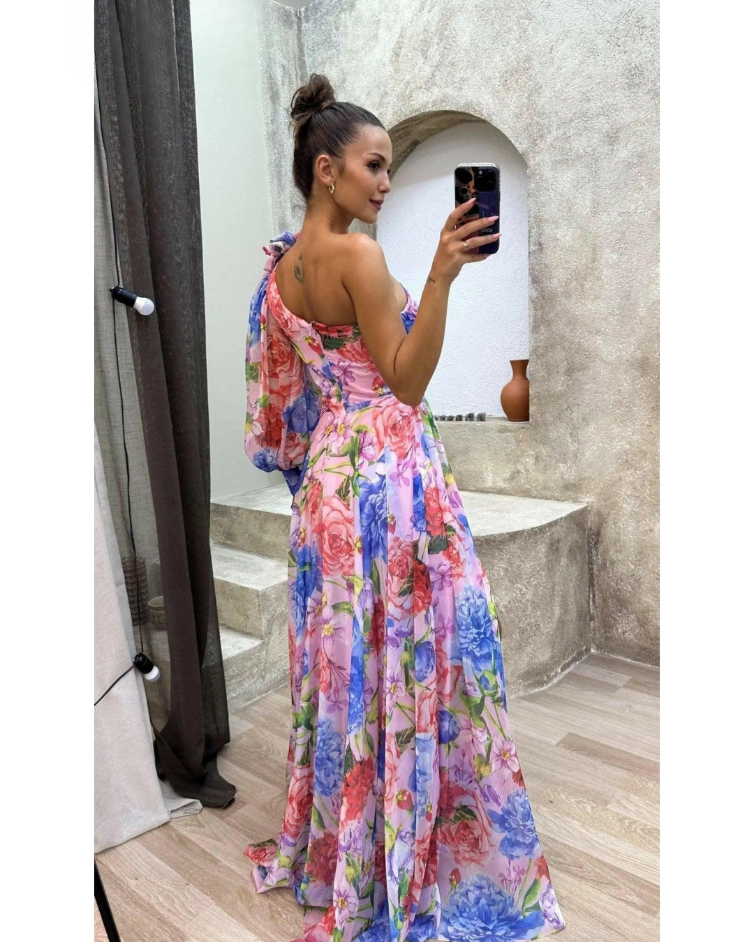 Audrey | Stunning Flowing Gown