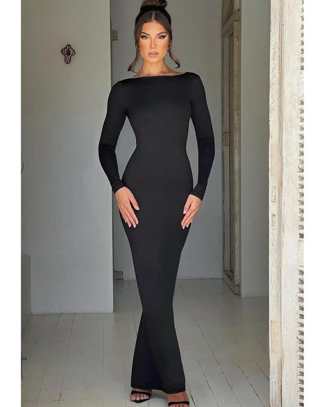 Evanna - Boat-Neck Backless Maxi Dress