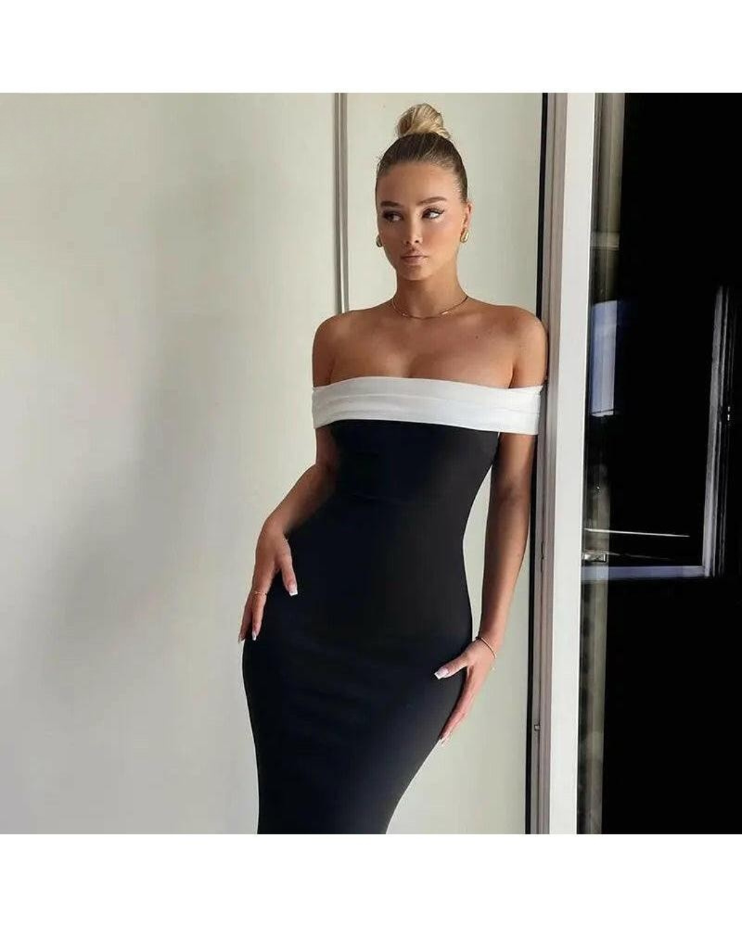 Morgana - Off-Shoulder Contrast Maxi Dress