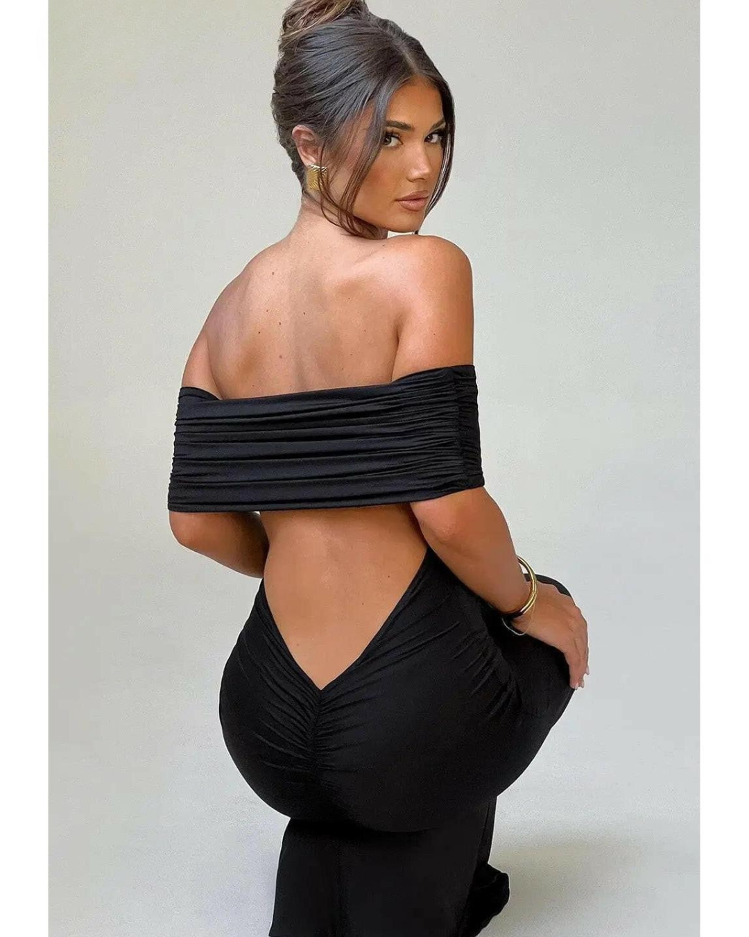 Olympia - Elegant Backless Maxi Dress