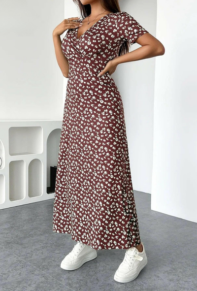 Lucia - The Elegant Floral Knit Dress