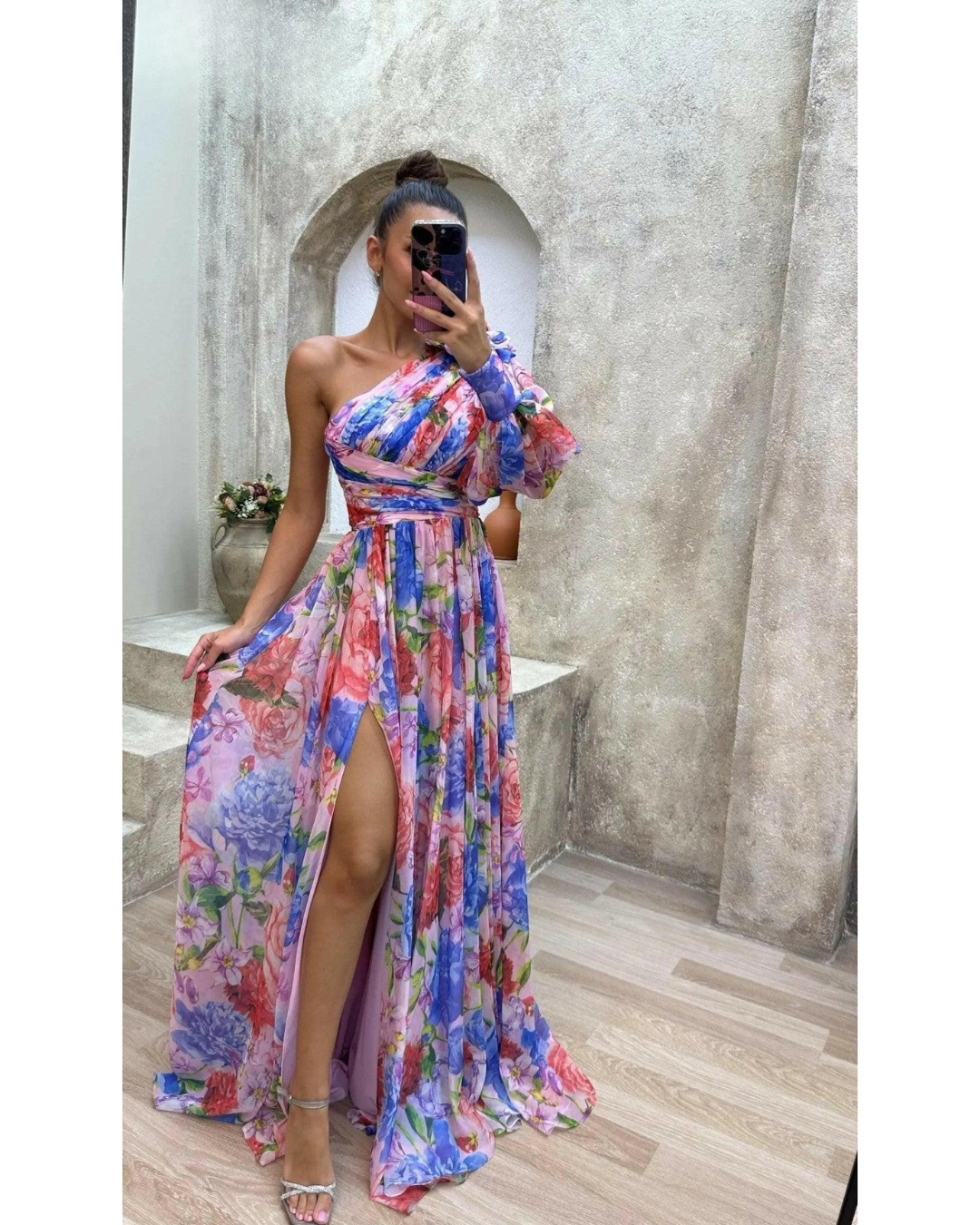 Audrey | Stunning Flowing Gown