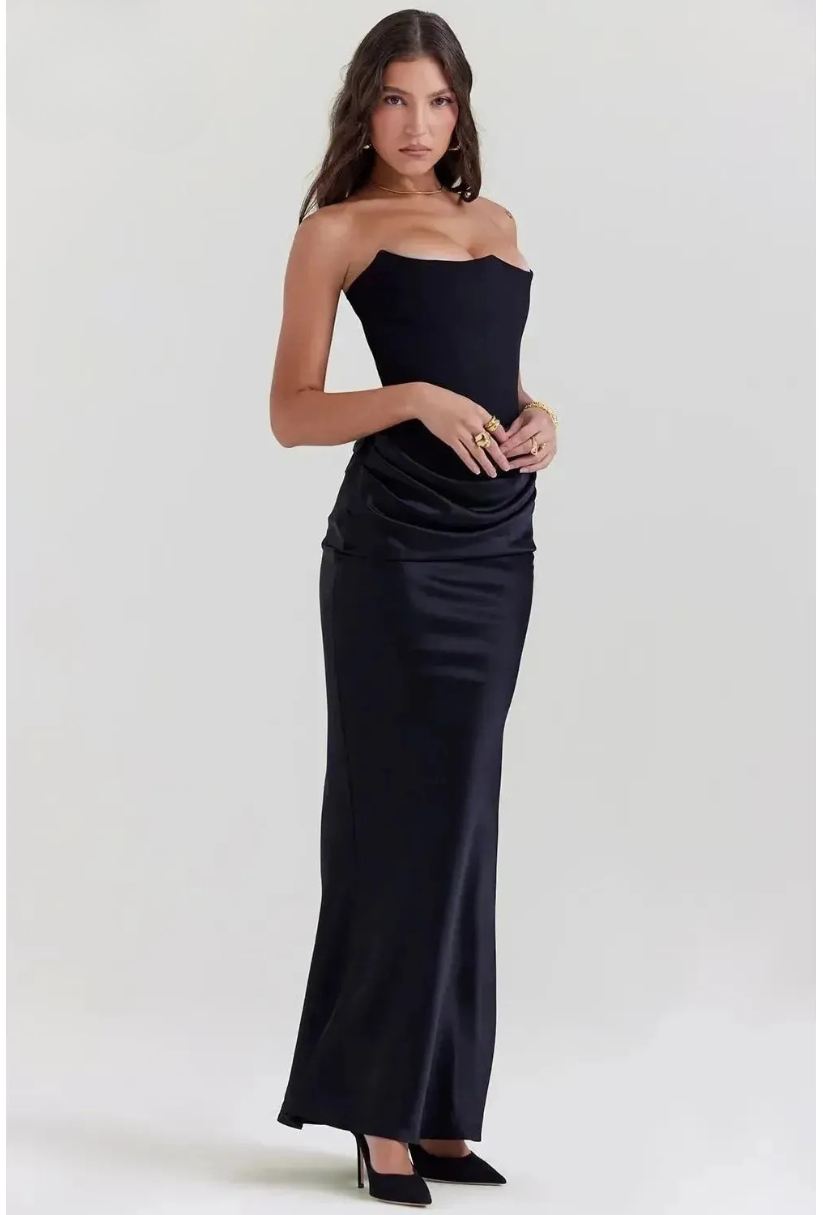 Victoria Noir | Sophisticated Black Maxi Dress